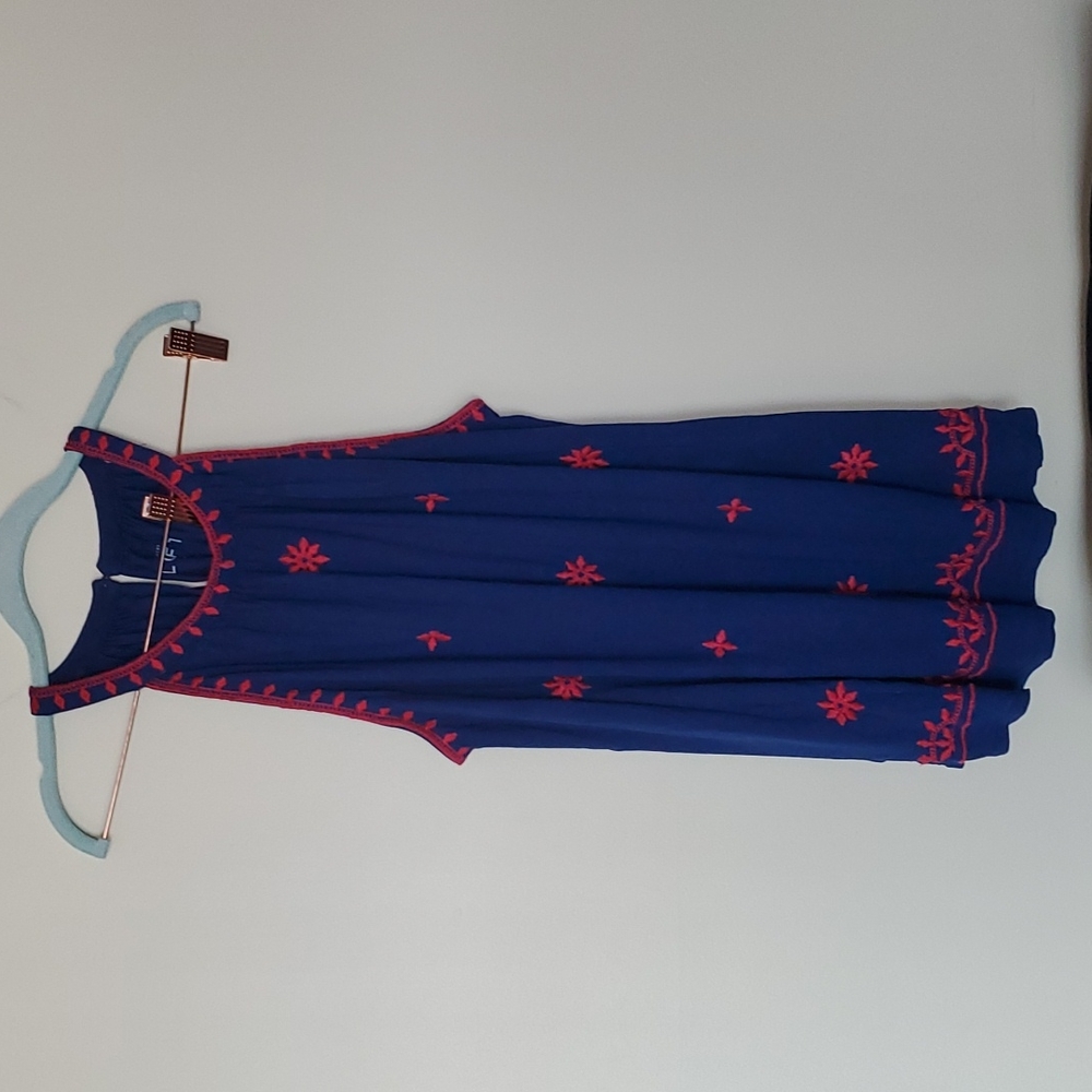 Loft jersey tank with embroidered neck